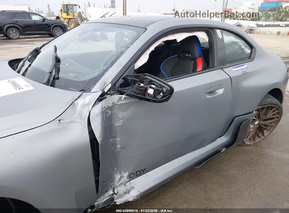 3MF23DM0XS8F81417 2025 BMW M2 Gray Front view