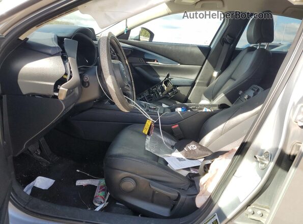 3MVDMACL5LM118224 2020 MAZDA CX-30 Серебряный Вид салона спереди