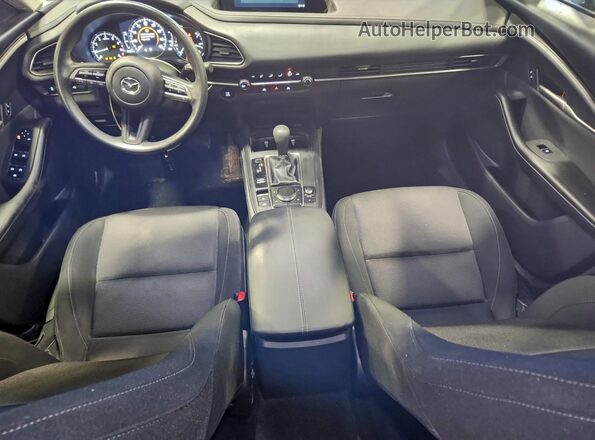 3MVDMBAM5PM556068 2023 MAZDA CX-30 Черный Вид панели приборов