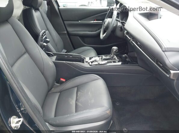 3MVDMBBM0RM662137 2024 MAZDA CX-30 Синий Вид салона спереди