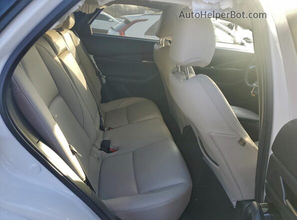 3MVDMBCM9SM772351 2025 MAZDA CX-30 White Սալոնի հետևի տեսք