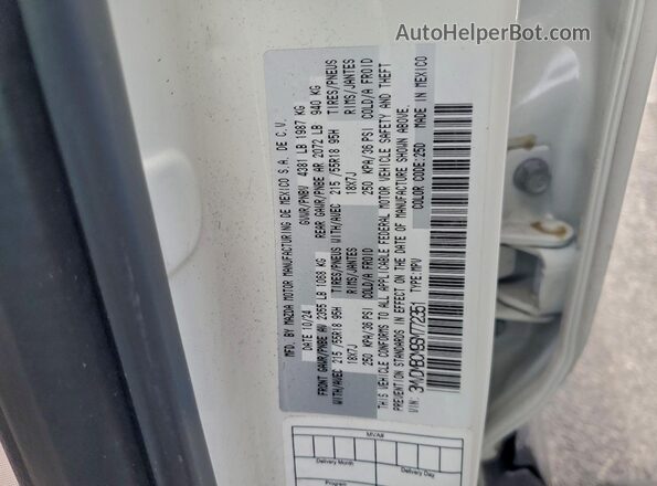 3MVDMBCM9SM772351 2025 MAZDA CX-30 White Սալոնի 360 աստիճան տեսք