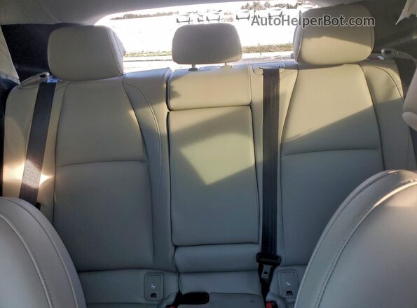 3MVDMBCM9SM772351 2025 MAZDA CX-30 White Հետևի նստատեղերի տեսք