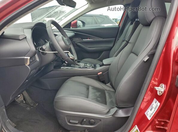 3MVDMBCMXSM856811 2025 MAZDA CX-30 Maroon Вид салону спереду