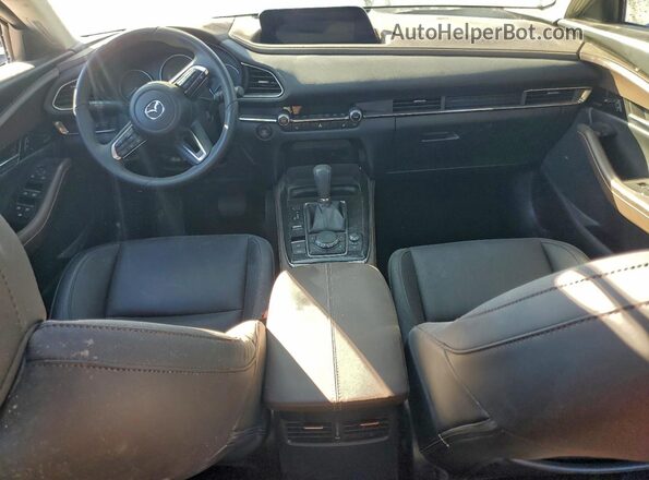 3MVDMBDM3SM782176 2025 MAZDA CX-30 Red Вид панелі приладів