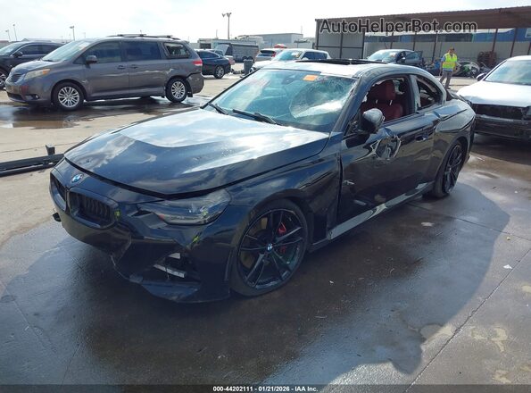 3MW23CM03N8C40620 2022 BMW 2 SERIES Black Առջևի ձախ երեք քառորդ տեսարան