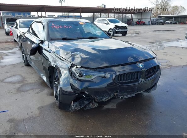 3MW23CM03N8C40620 2022 BMW 2 SERIES Black Դիմացի տեսք