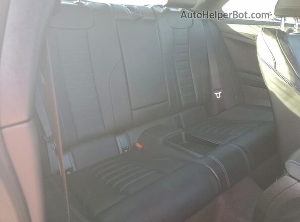 3MW23CM0XR8E77949 2024 BMW 2 SERIES Black Widok tylnych siedzeń
