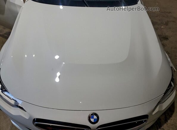 3MW33CM00S8F32631 2025 BMW 2 SERIES White უკანა სალონის ხედი