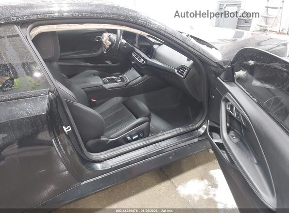 3MW33CM04R8D87362 2024 BMW 2 SERIES Black Widok wnętrza z przodu