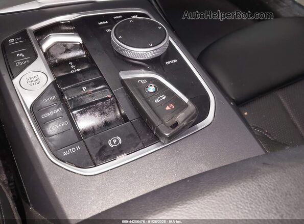 3MW33CM04R8D87362 2024 BMW 2 SERIES Black Widok deski rozdzielczej