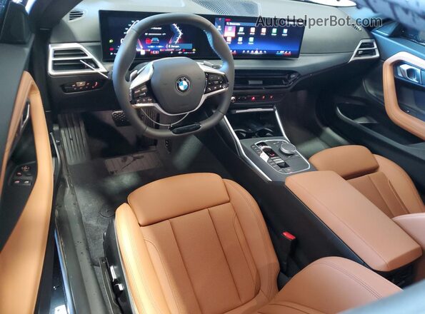 3MW33CM04S8F82299 2025 BMW 2 SERIES Black Widok deski rozdzielczej