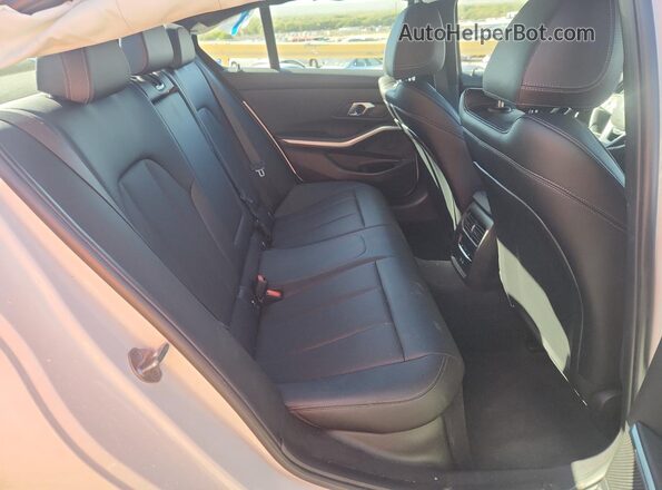 3MW39FF03R8D95031 2024 BMW 3 SERIES White უკანა სავარძლების ხედი