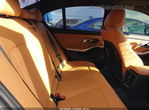 3MW39FF06P8C84003 2023 BMW 3 SERIES Teal VIN կոդի պիտակի տեսք