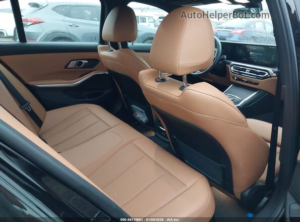 3MW39FS01P8D04647 2023 BMW 3 SERIES Black VIN კოდის სტიკერის ხედი