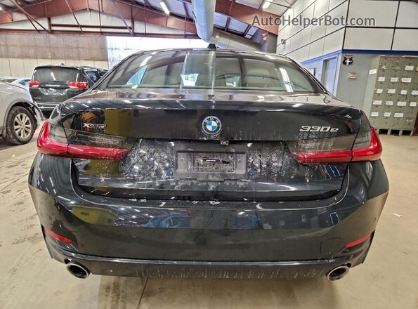3MW39FS01P8D49202 2023 BMW 3 SERIES Black Rear view