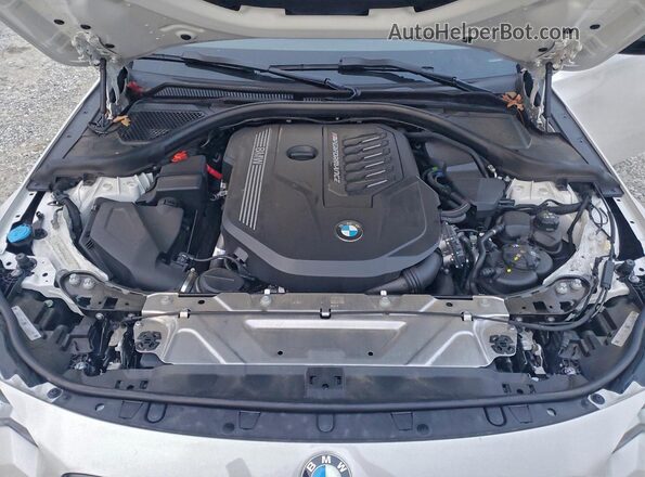 3MW43CM07R8E84172 2024 BMW M2 White Вид задньої частини салону