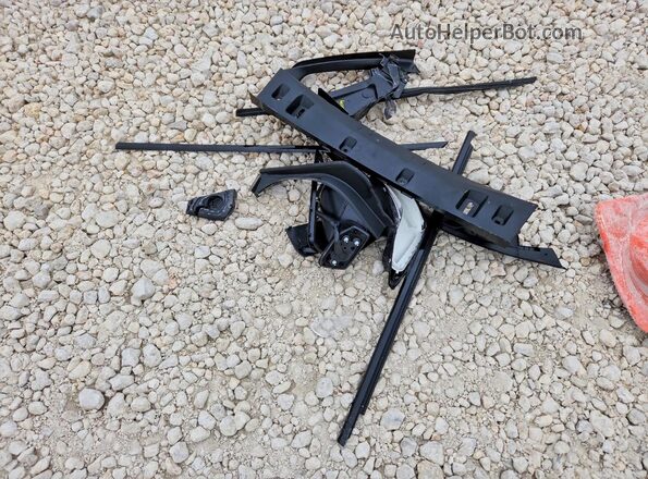 3MW49FS01R8D81560 2024 BMW M3 Gray Vista del compartimento del motor