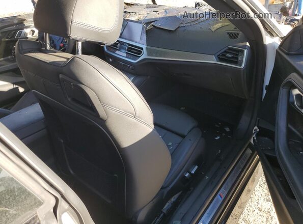 3MW53CM05N8C76659 2022 BMW M2 White Vista del salpicadero