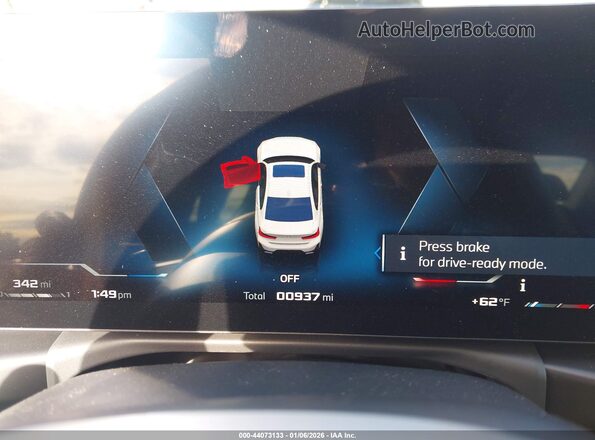 3MW59FT08T8G03649 2026 BMW M3 White Widok tylnych siedzeń