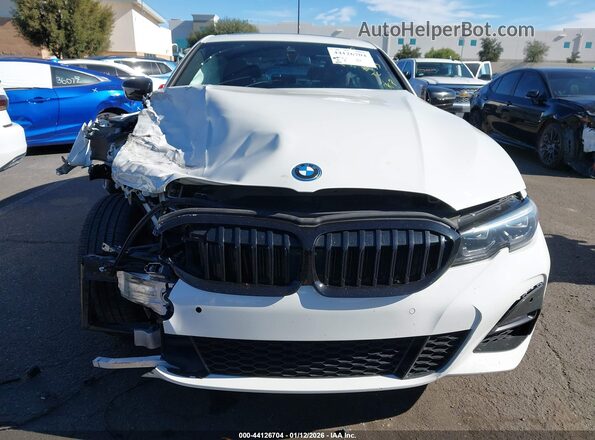 3MW5P7J06N8C77321 2022 BMW 3 SERIES White ხელსაწყოთა პანელის ხედი