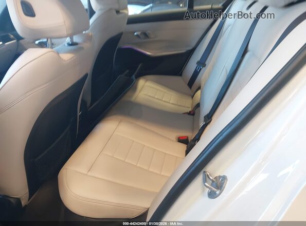 3MW5R7J01N8C57424 2022 BMW 3 SERIES White Vista de la etiqueta del VIN