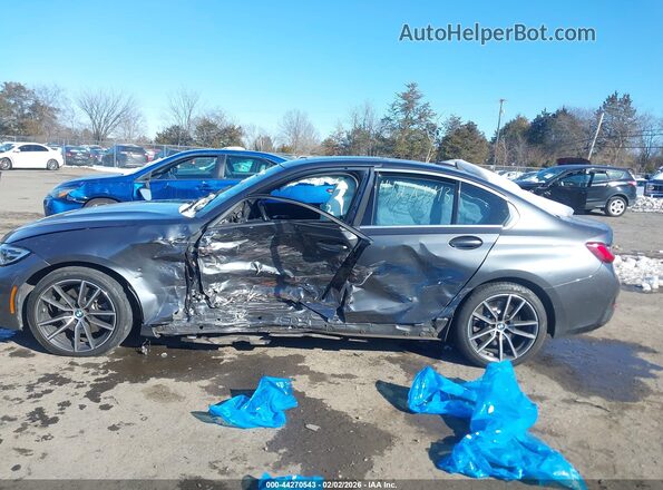 3MW5R7J07L8B28973 2020 BMW 3 SERIES Gray Widok wnętrza z tyłu