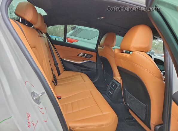 3MW5U9J06M8B75228 2021 BMW M3 White Հետևի նստատեղերի տեսք