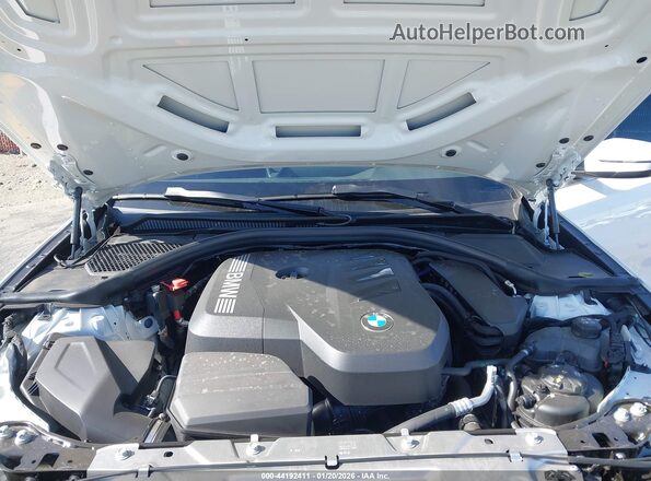 3MW69CW03S8F73408 2025 BMW 3 SERIES White Հետևի տեսք