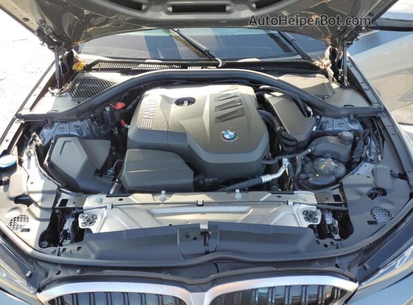 3MW69CW05S8F22783 2025 BMW 3 SERIES Gray Rear interior view