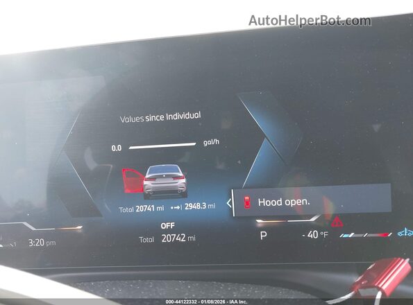 3MW69CW05S8F31919 2025 BMW 3 SERIES Gray უკანა სავარძლების ხედი