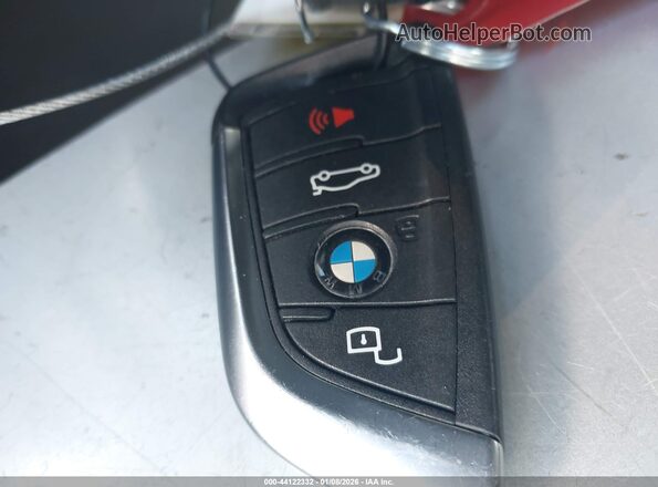 3MW69CW05S8F31919 2025 BMW 3 SERIES Gray წინა პანელის ხედი