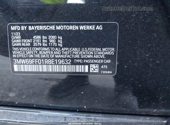 3MW69FF01R8E19632 2024 BMW 3 SERIES Black Widok komory silnika