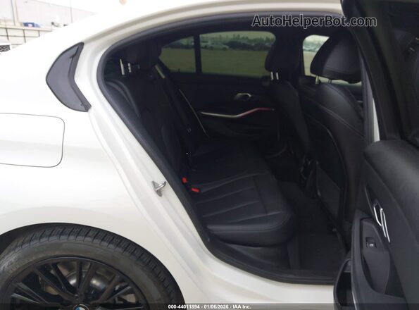 3MW69FF04P8D46494 2023 BMW 3 SERIES White Вид наклейки з VIN-кодом