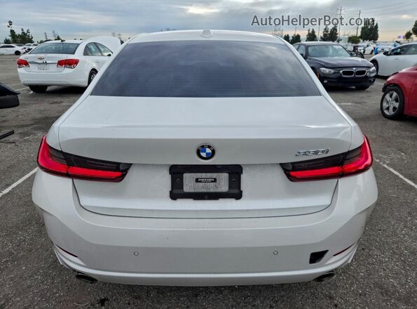 3MW69FF06P8D10208 2023 BMW 3 SERIES White უკანა ხედი