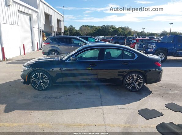 3MW69FF08R8E25590 2024 BMW 3 SERIES Black Widok wnętrza 360 stopni