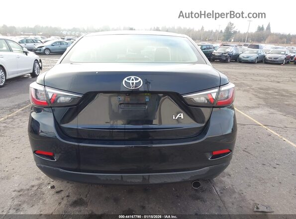 3MYDLBYV2JY301933 2018 TOYOTA YARIS IA Черный 