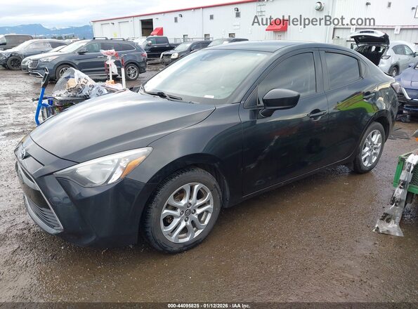 3MYDLBYV4JY306664 2018 TOYOTA YARIS IA Black 
