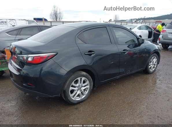 3MYDLBYV4JY306664 2018 TOYOTA YARIS IA Black 