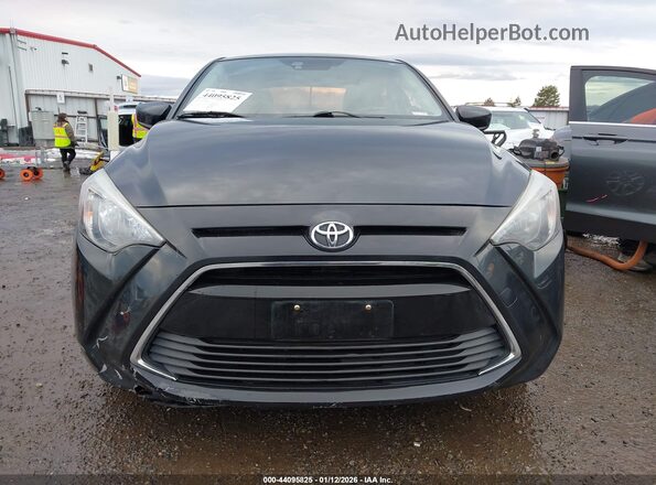 3MYDLBYV4JY306664 2018 TOYOTA YARIS IA Black 