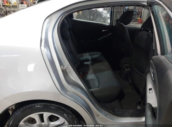3MYDLBYV4JY331354 2018 TOYOTA YARIS IA Silver 
