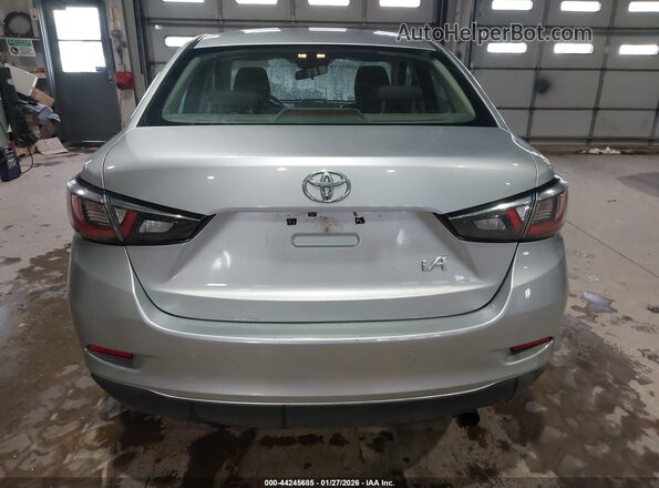 3MYDLBYV4JY331354 2018 TOYOTA YARIS IA Silver 