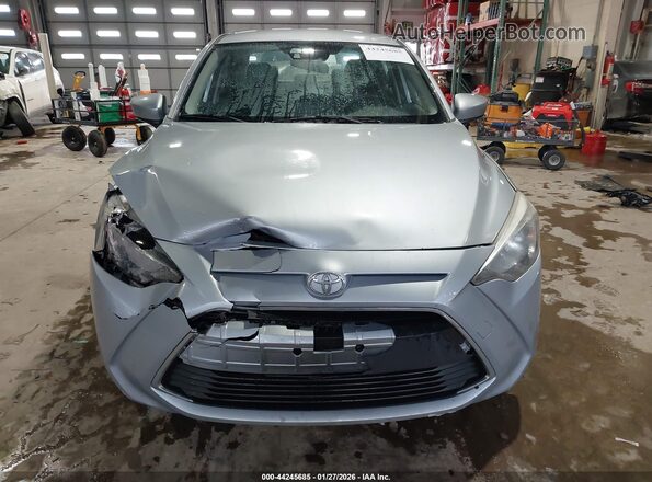 3MYDLBYV4JY331354 2018 TOYOTA YARIS IA Silver 
