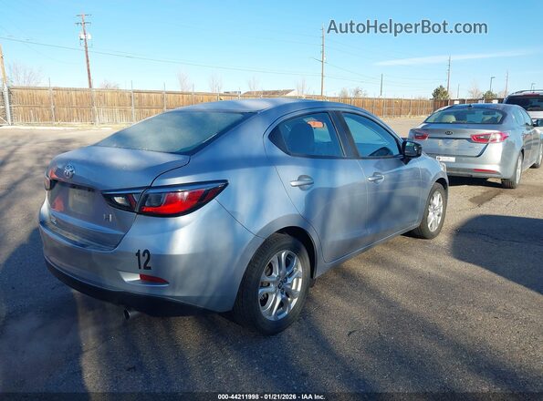 3MYDLBYV6HY173027 2017 TOYOTA YARIS IA Gray Tył prawy
