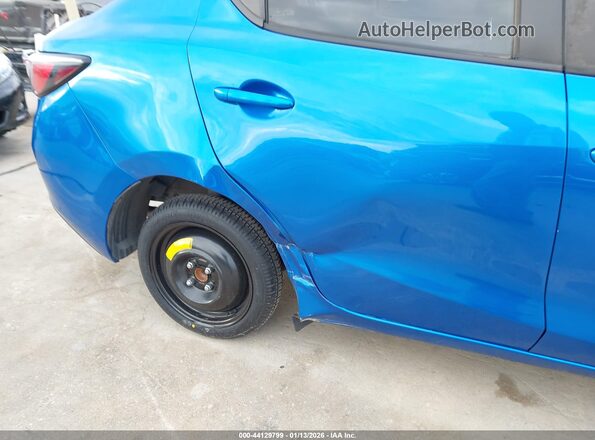 3MYDLBYV8JY320387 2018 TOYOTA YARIS IA Blue 