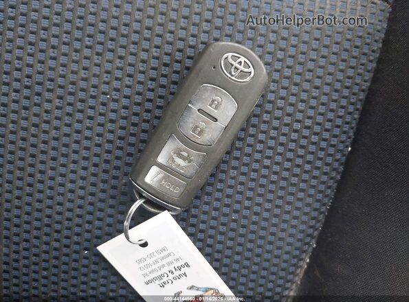 3MYDLBYV8JY332894 2018 TOYOTA YARIS IA Белый 