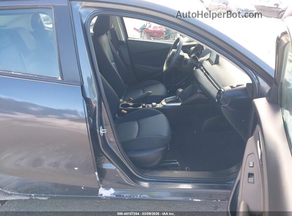 3MYDLBYV8KY522874 2019 TOYOTA YARIS Gray Front interior view