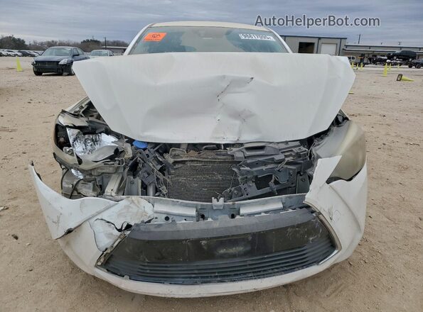 3MYDLBYVXHY165027 2017 TOYOTA YARIS White Widok z przodu
