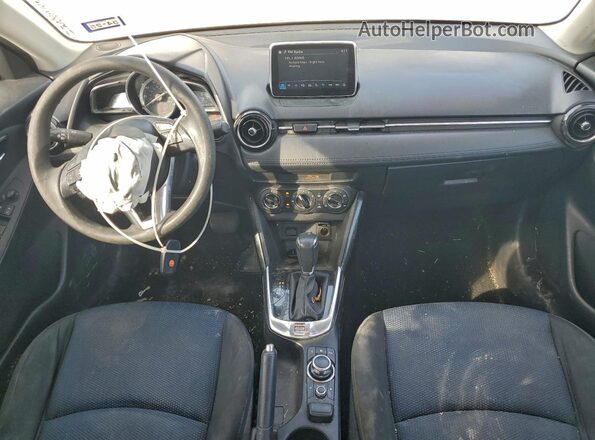 3MYDLBYVXHY165027 2017 TOYOTA YARIS White Widok deski rozdzielczej