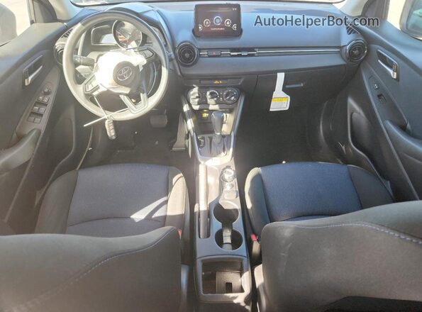 3MYDLBYVXLY711446 2020 TOYOTA YARIS Black Widok deski rozdzielczej